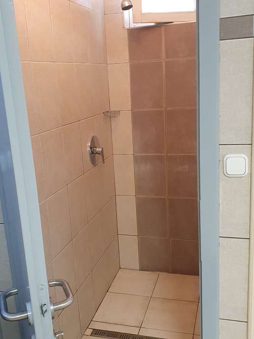 Einem Ort wurde ein Foto hinzugefügt