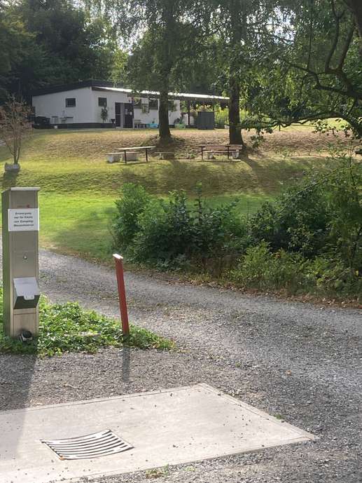 Einem Ort wurde ein Foto hinzugefügt