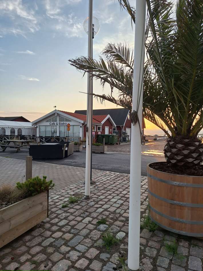 Stetti Cafe & Bistro