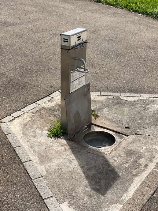 Einem Ort wurde ein Foto hinzugefügt