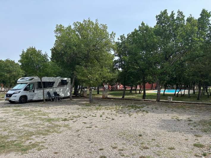 Micanovi Dvori Camping