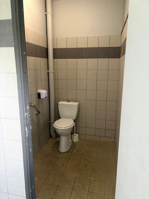 Einem Ort wurde ein Foto hinzugefügt