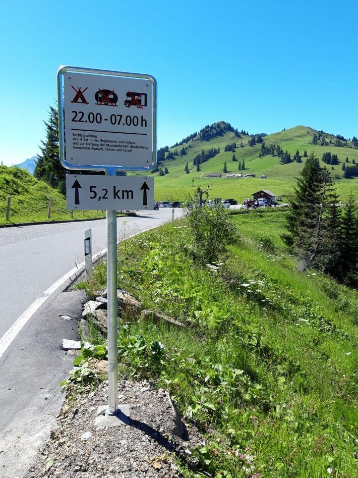 Parking Glaubenbielen-Passhöhe