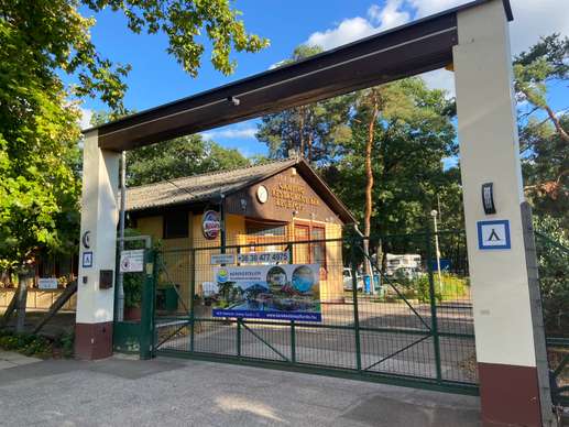 Einem Ort wurde ein Foto hinzugefügt