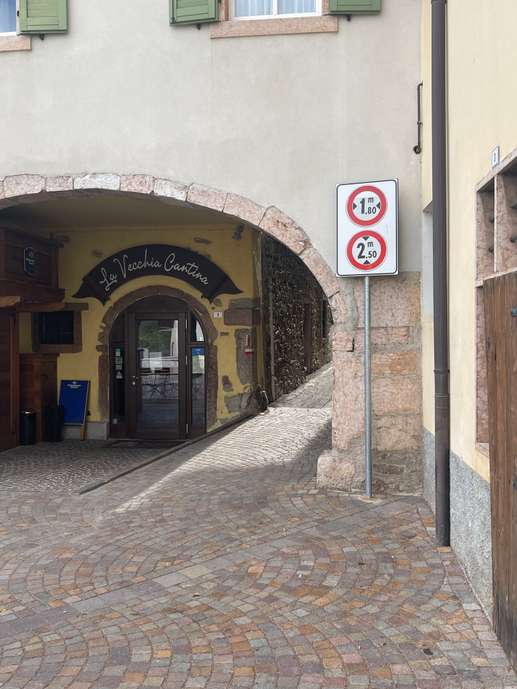 Einem Ort wurde ein Foto hinzugefügt