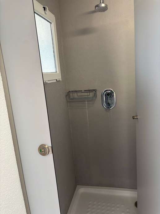 Einem Ort wurde ein Foto hinzugefügt