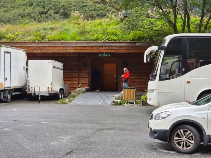 Pay Parking Gudvangen