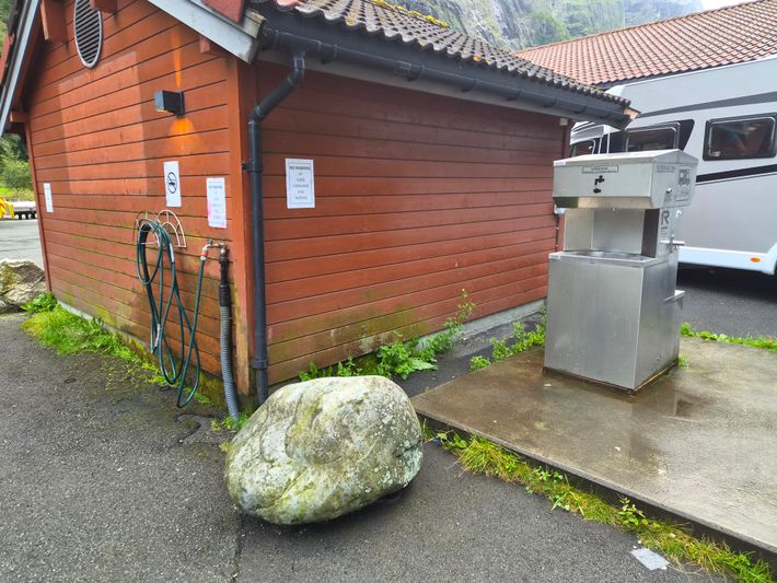 Pay Parking Gudvangen