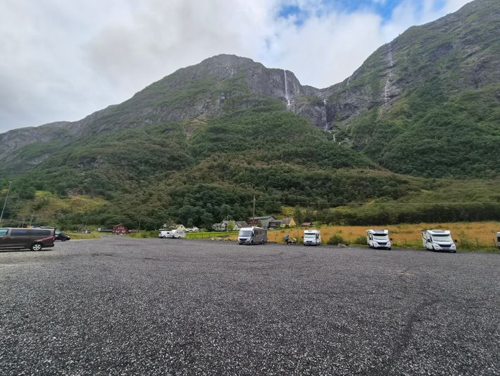 Pay Parking Gudvangen
