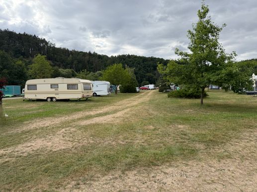 Einem Ort wurde ein Foto hinzugefügt