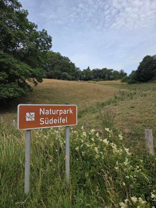 Einem Ort wurde ein Foto hinzugefügt