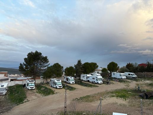 Parking de autocaravanas La Serradora 