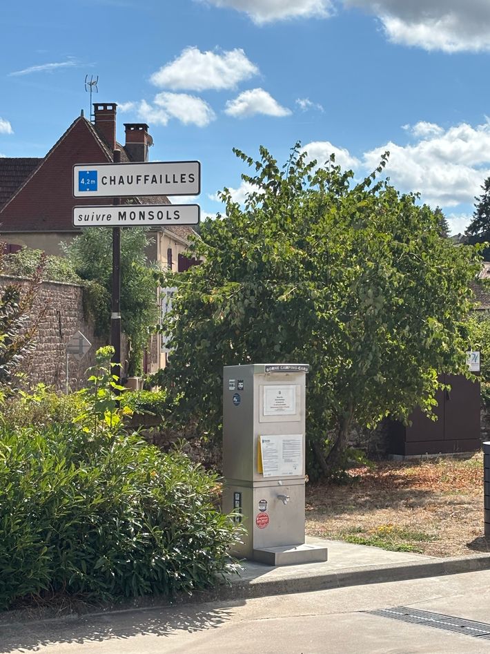 Aire de Camping-Car La Clayette