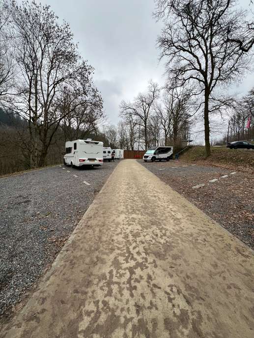 Einem Ort wurde ein Foto hinzugefügt