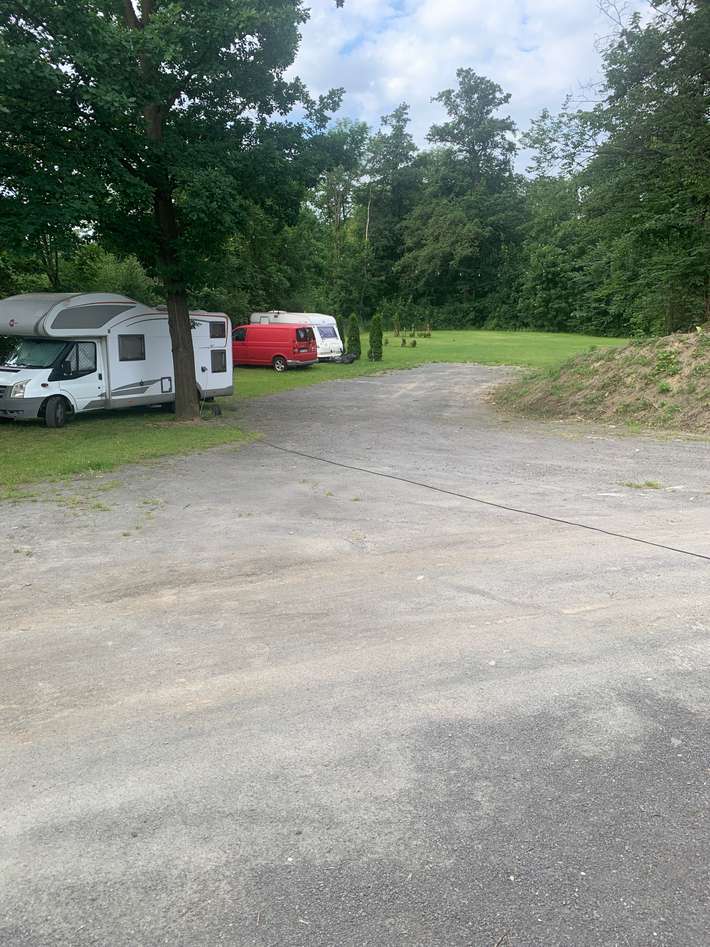 Karavanové stání Sportovní klub JANTAR Opava, z.s.