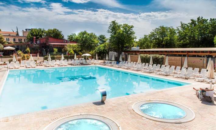 HU Camping Roma Village