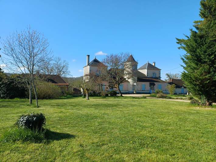 Chateau la Barge