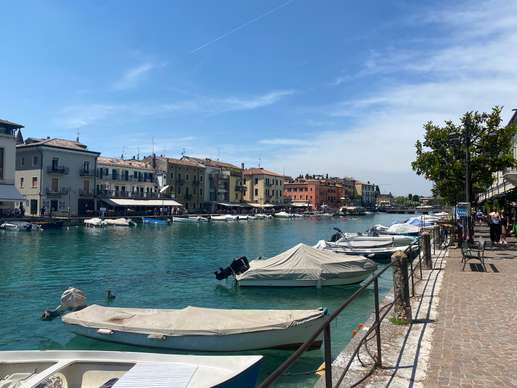 Added a photo to a location