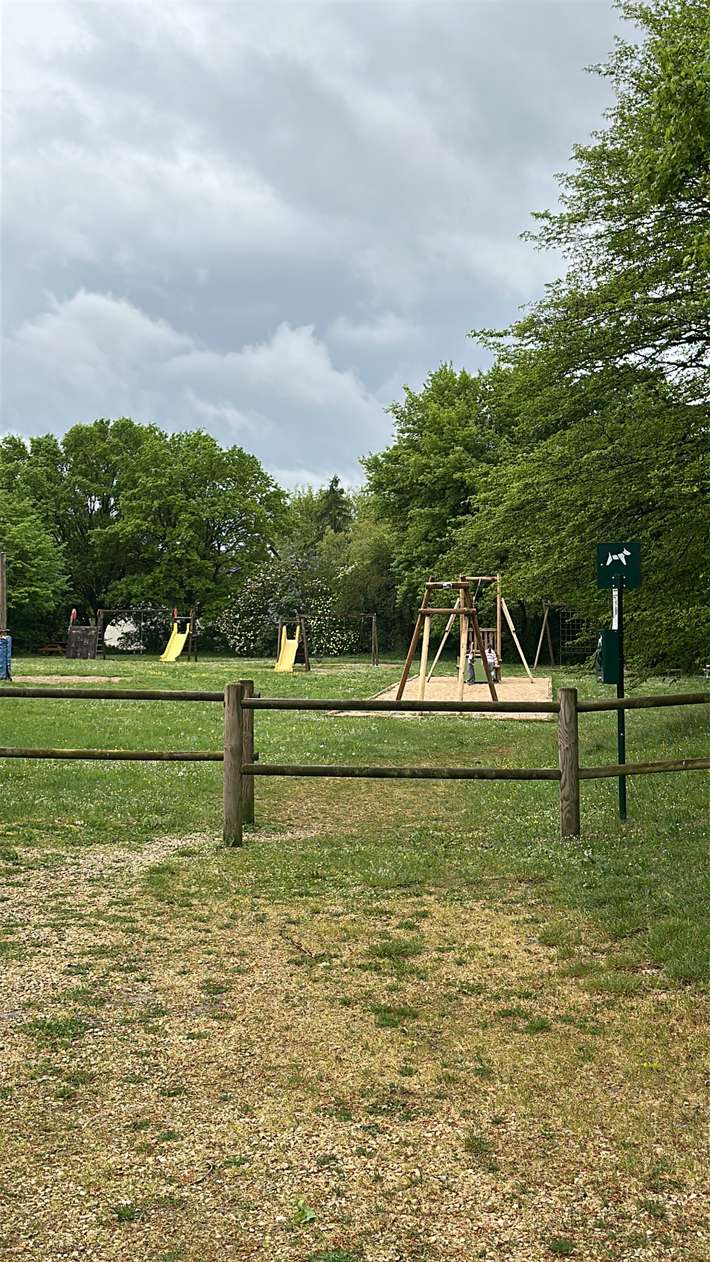 Camping-car park - Camping de mon village de Sepmes