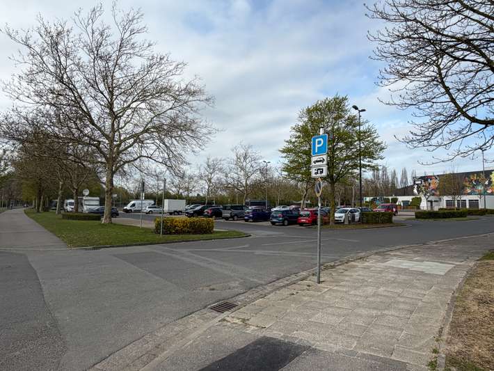 Parkplatz Hülsparkstadion