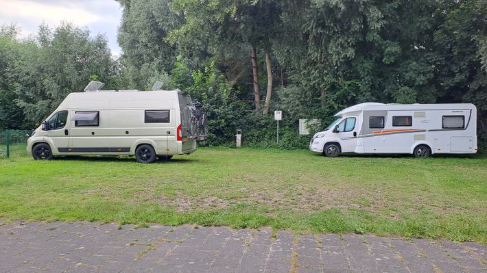 Wohnmobil Stellplats Freibad Nord