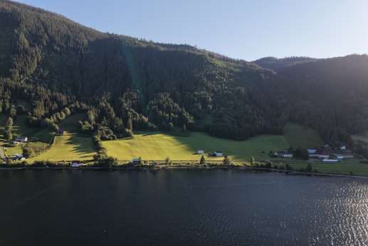 Einem Ort wurde ein Foto hinzugefügt