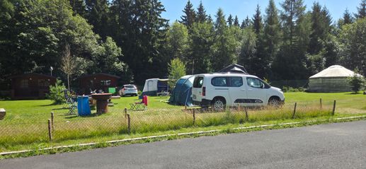 Einem Ort wurde ein Foto hinzugefügt