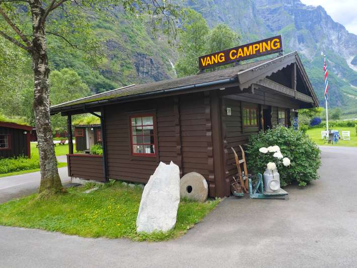 Vang Camping