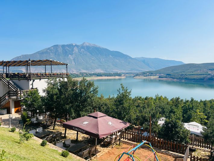 Forest Bar/Restaurant Brrut