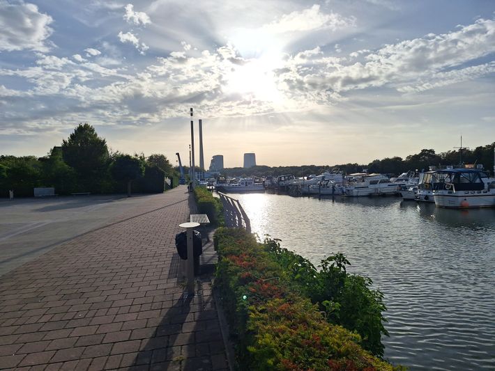 Wohnmobilhafen Marina Rünthe