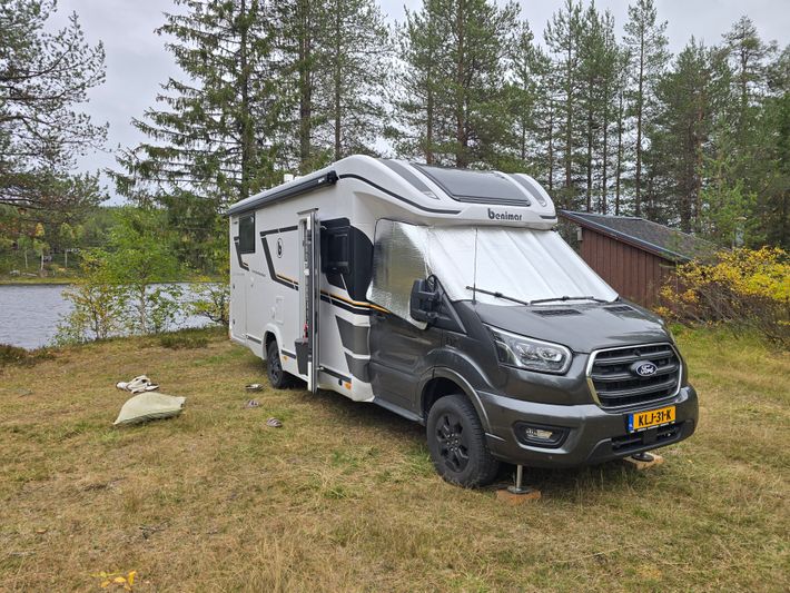 Torne älv Parkajoki, Zweedse-kant