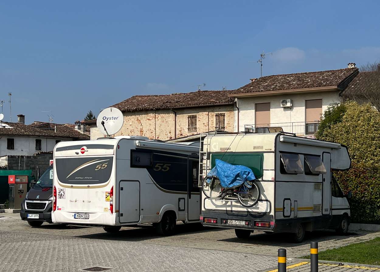 Piazzale Andrea Rota