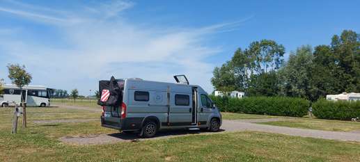 Een foto toegevoegd aan een locatie