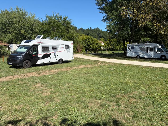 Aire de Camping-Car Le Bugue