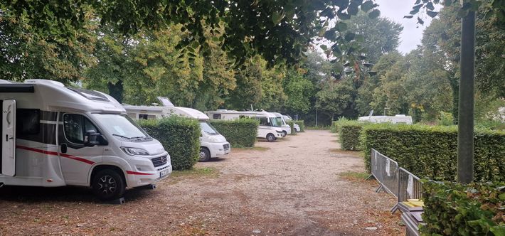 Aire de Camping-Car Clères