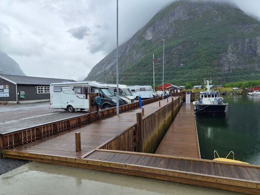 Een foto toegevoegd aan een locatie