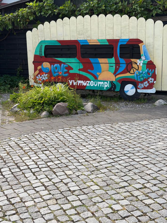 Parking Volkswagen Museum Pepowo