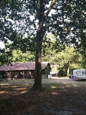 Aire Naturelle de Camping "Au Gat"
