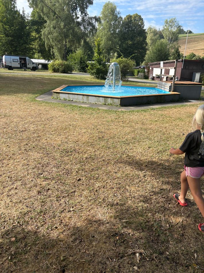 Camping im Eichenwald
