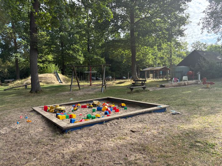 Camping im Eichenwald