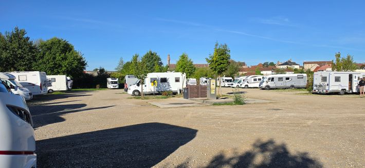Aire de camping-park L'Étang de la Poche