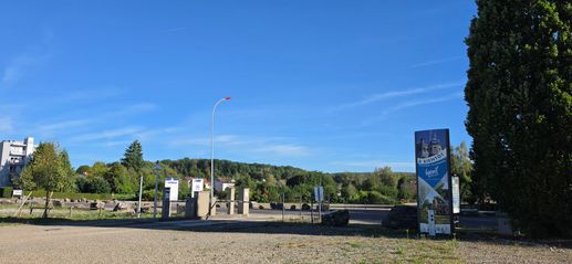 Added a photo to a location