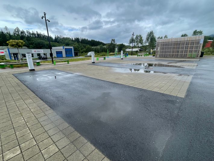 Ver- und Entsorgungsstation Kystriksveien  Leland