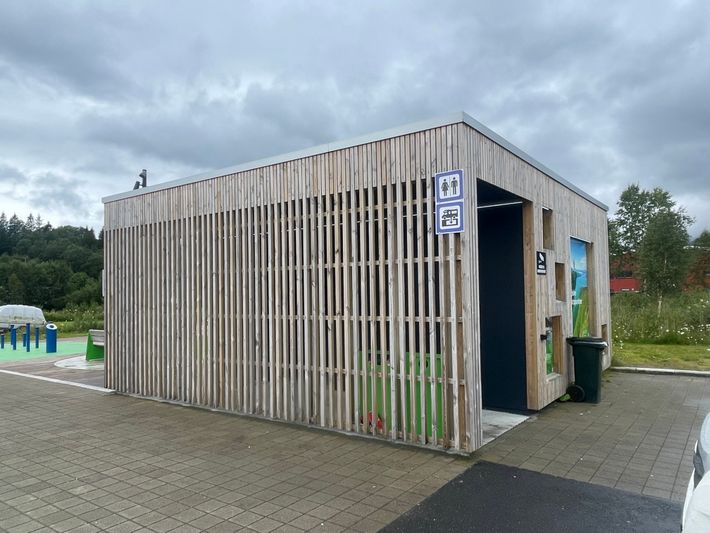 Ver- und Entsorgungsstation Kystriksveien  Leland