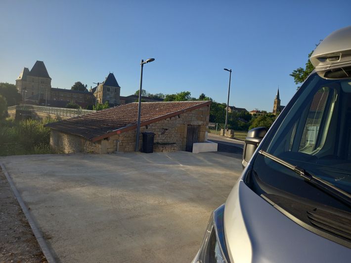 Aire de Camping-Car Lavoir du Bourget