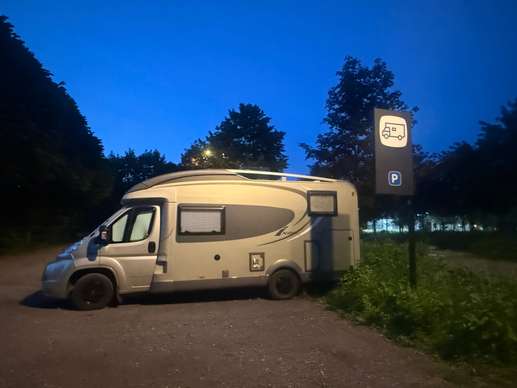 Einem Ort wurde ein Foto hinzugefügt