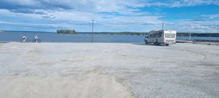 Ställplats Glada Hudik