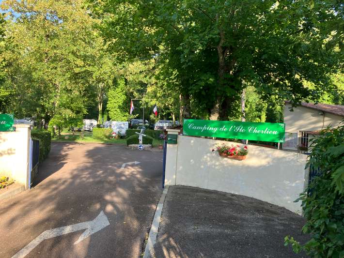 Camping de l'ile Cherlieu