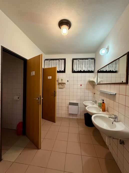Einem Ort wurde ein Foto hinzugefügt