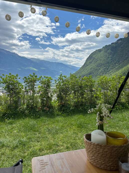 Einem Ort wurde ein Foto hinzugefügt